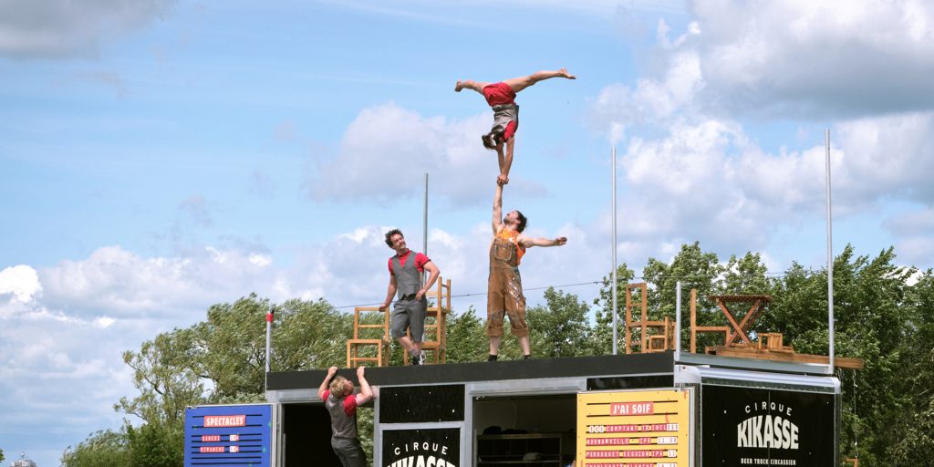 Cirque Kikasse - Arizona Arts